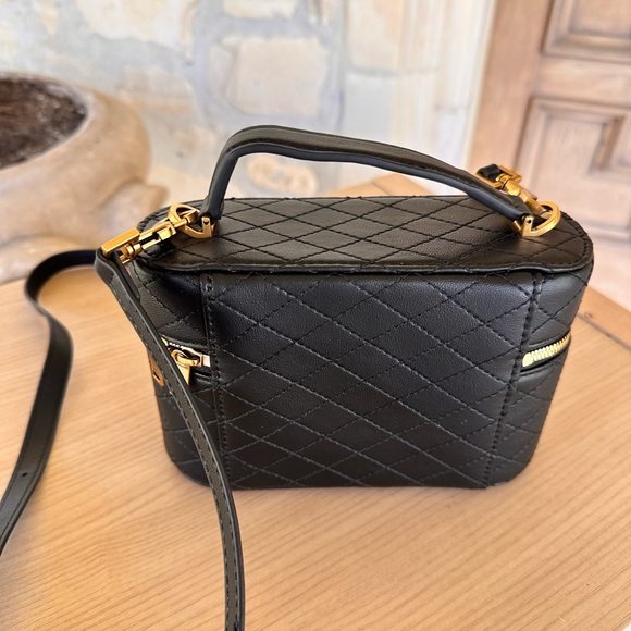 YSL gwp Black and Gold Quilted Crossbody Bag - Picture 3 of 7